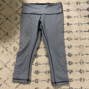 Lululemon crop